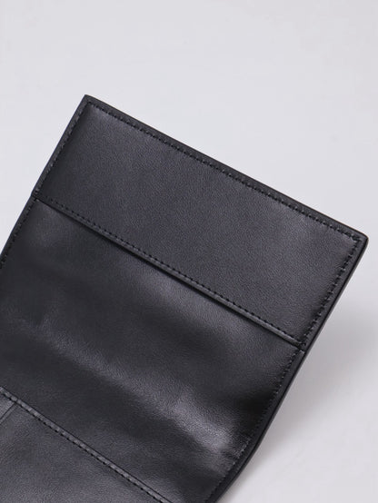 BOTTEGA VENETA Cassette經典編織護照夾 - 黑