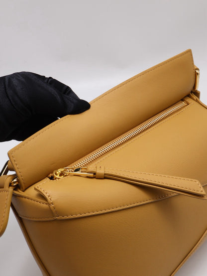 LOEWE Puzzle小牛皮手袋 - 小號薑黃色