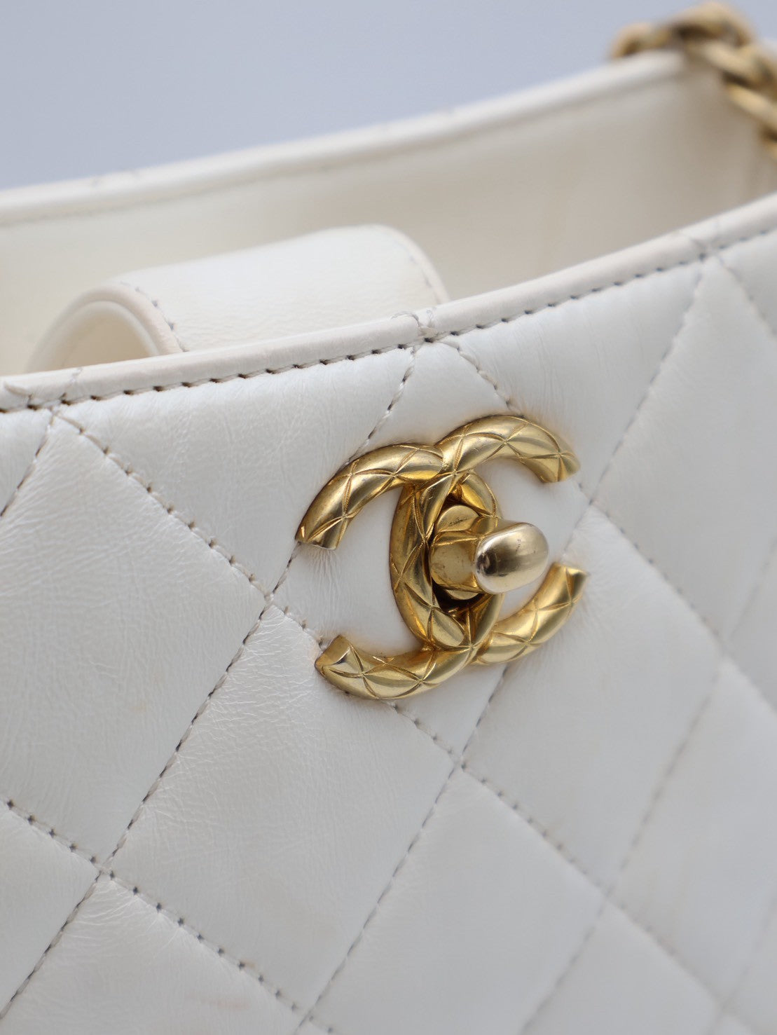 CHANEL 23B金柱調節釦Hobo - 白金