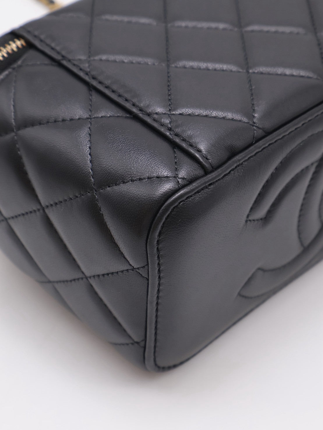 CHANEL 經典羊皮金球長盒子 - 黑金