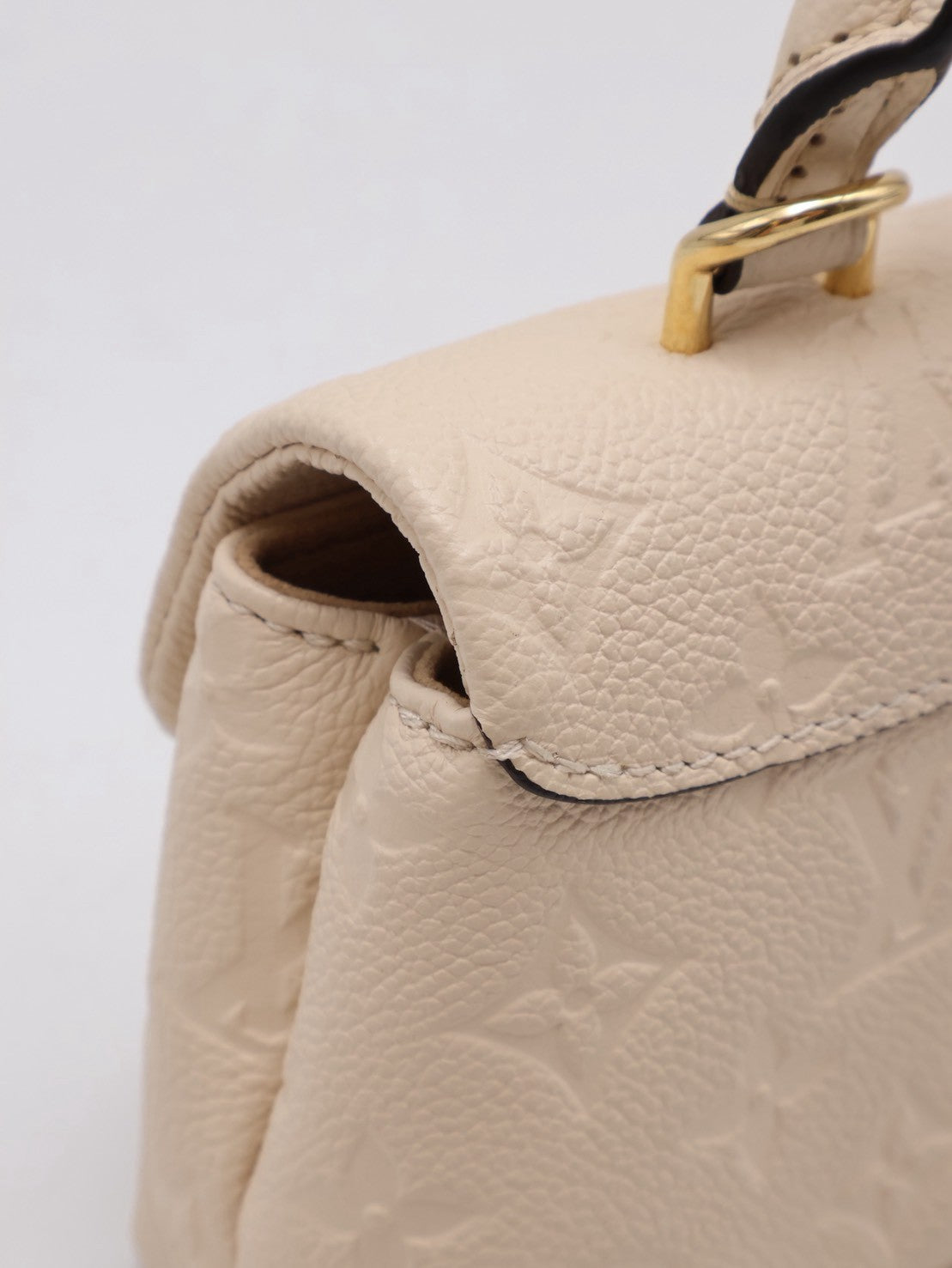 LOUIS VUITTON Nano Madeleine郵差包 - 白