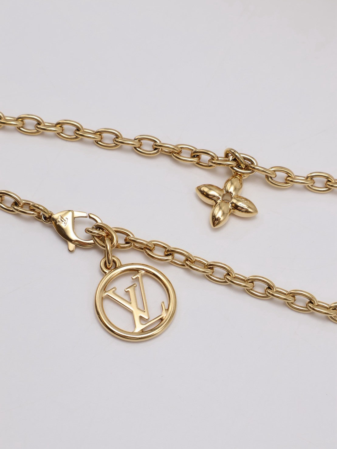 LOUIS VUITTON Nano Madeleine郵差包 - 白