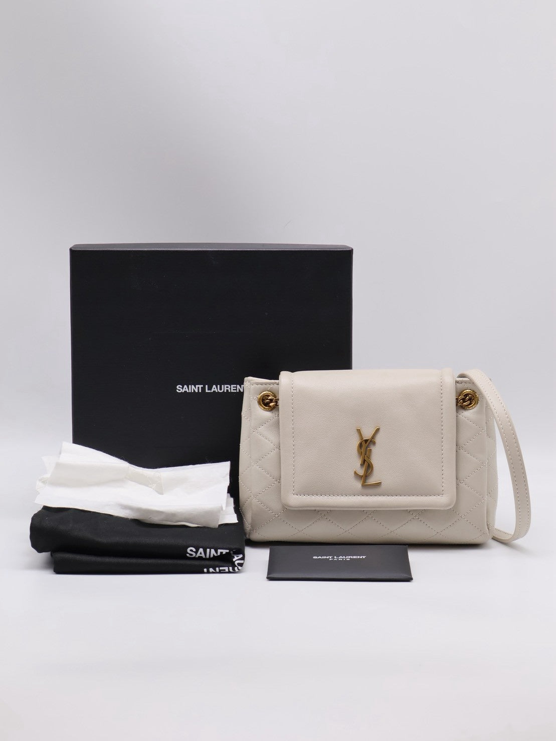 YSL Mini Nolita羊皮斜背包 - 白金