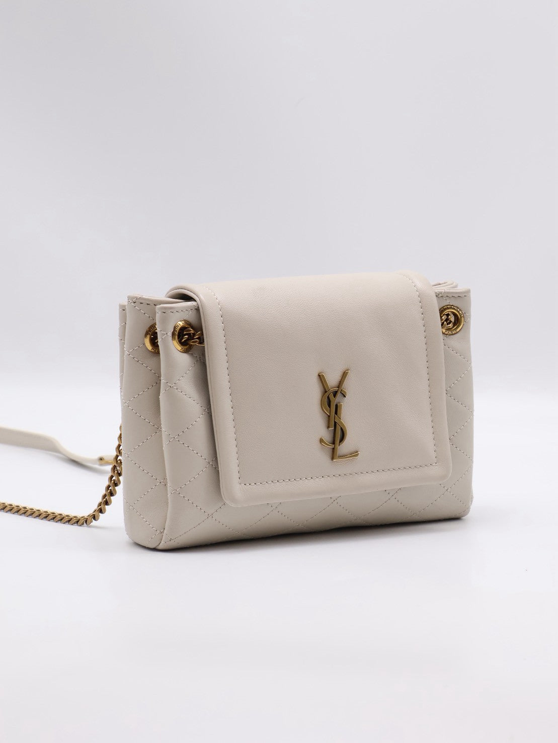 YSL Mini Nolita羊皮斜背包 - 白金