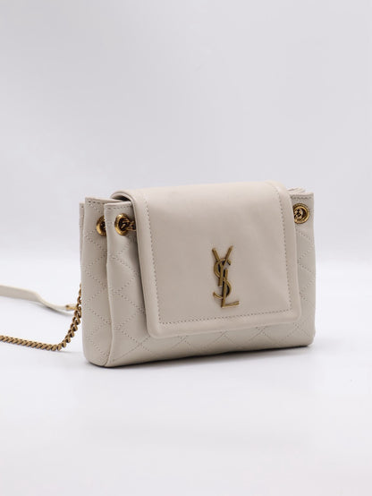 YSL Mini Nolita羊皮斜背包 - 白金