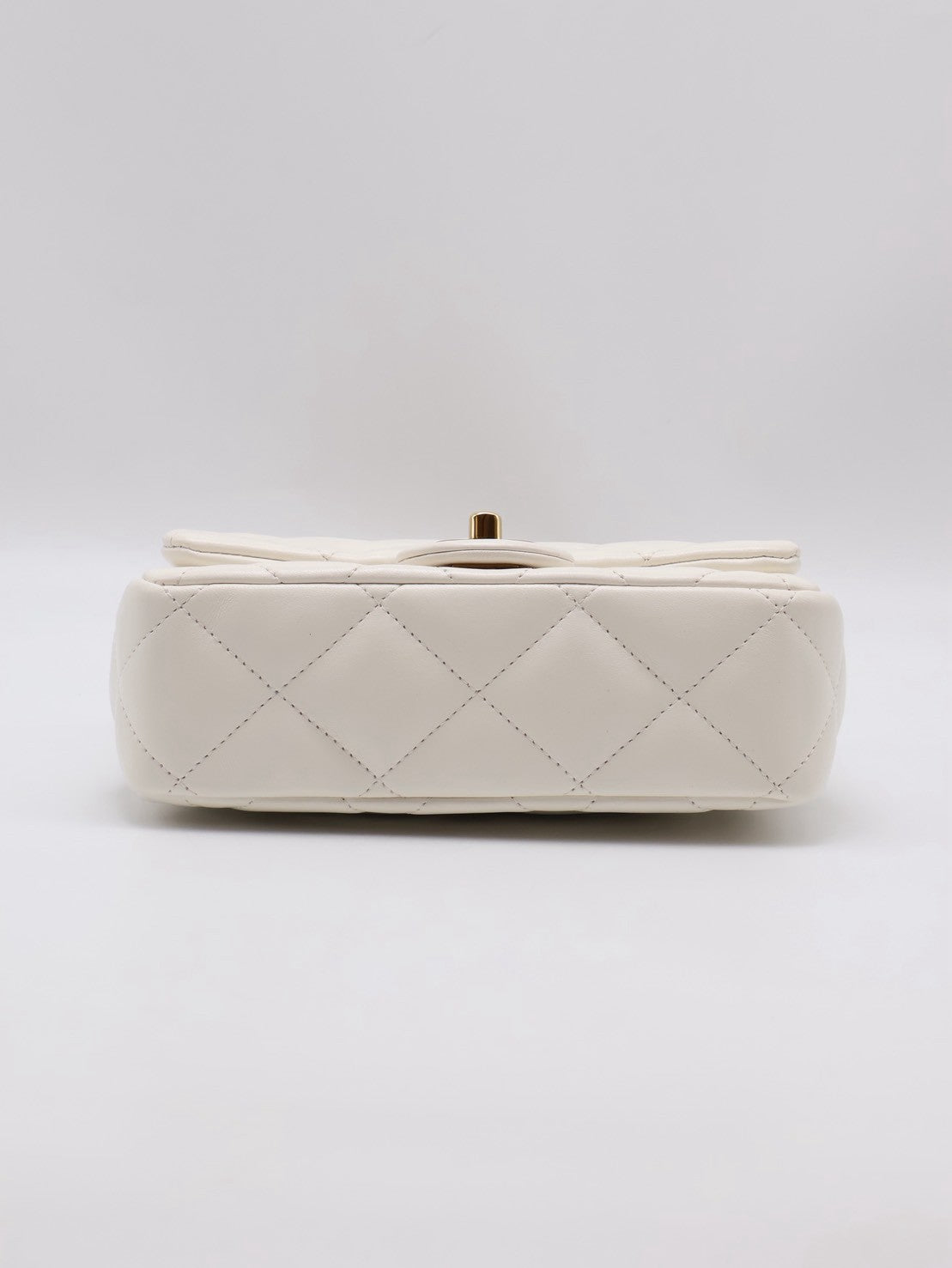 CHANEL 24S壓克力手提Mini CF20 - 白金