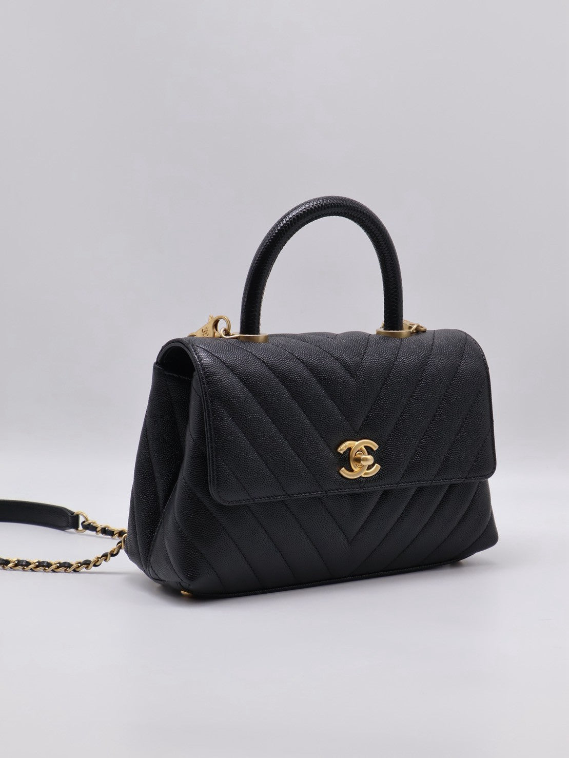 CHANEL Coco Handle V紋 -  小號黑金26開