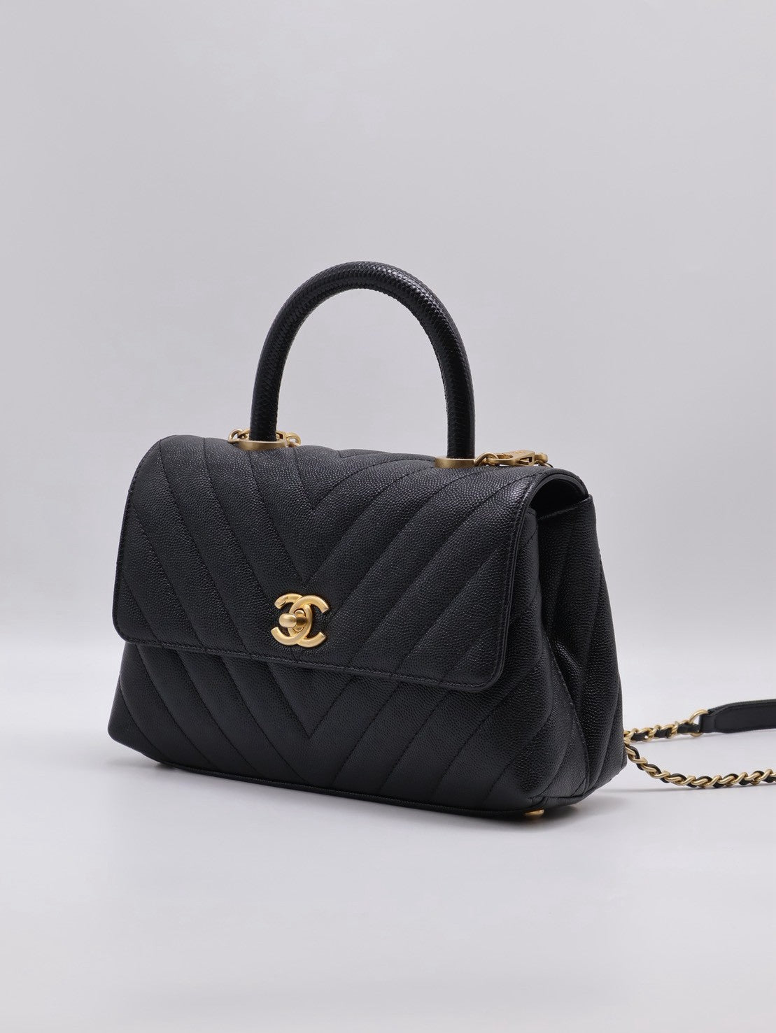 CHANEL Coco Handle V紋 -  小號黑金26開