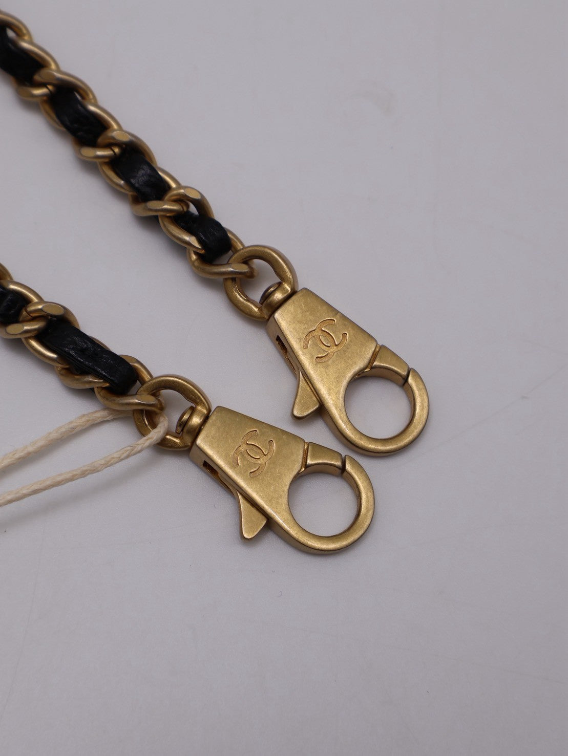 CHANEL Coco Handle V紋 -  小號黑金26開
