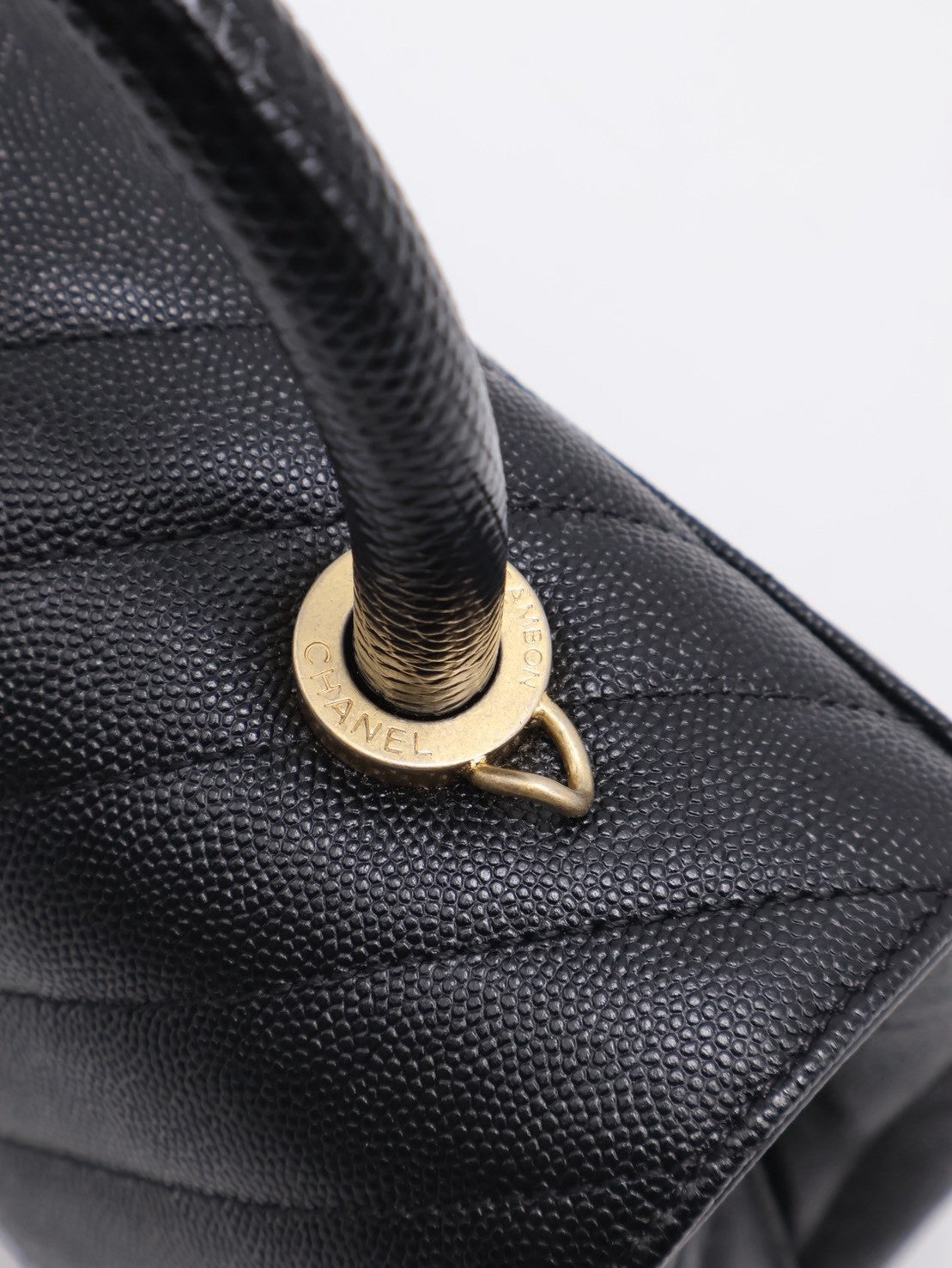 CHANEL Coco Handle V紋 -  小號黑金26開