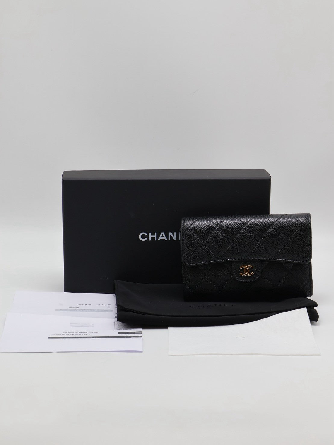 CHANEL 經典粒面牛皮中夾 - 黑金