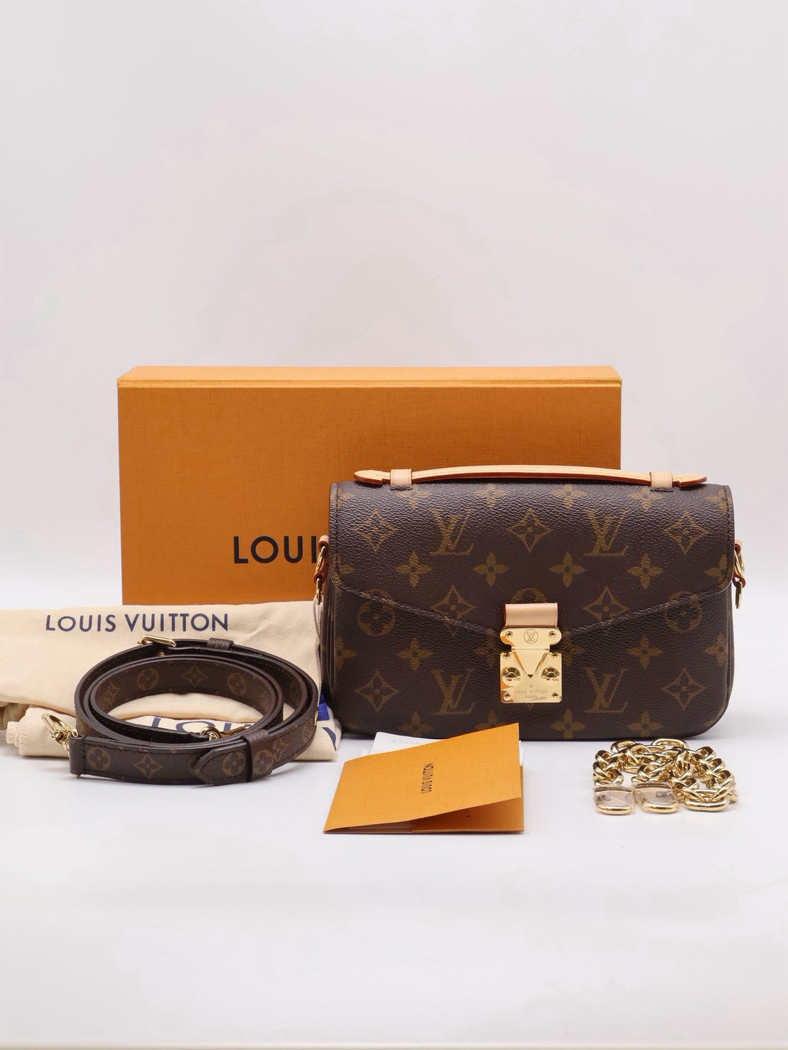 LOUIS VUITTON Pochette Metis East West郵差包