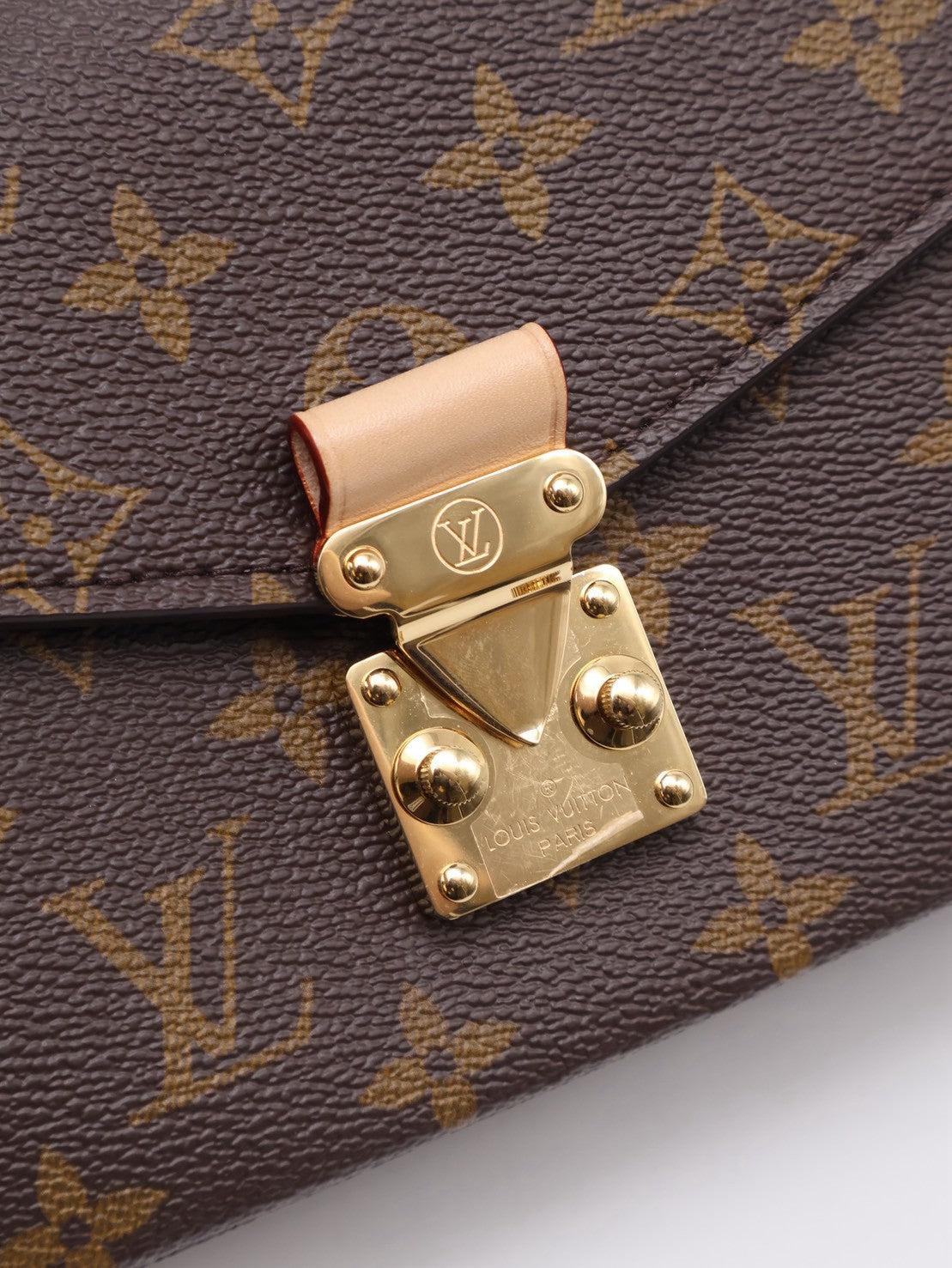 LOUIS VUITTON Pochette Metis East West郵差包