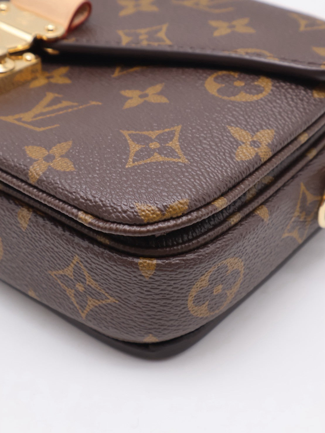 LOUIS VUITTON Pochette Metis East West郵差包