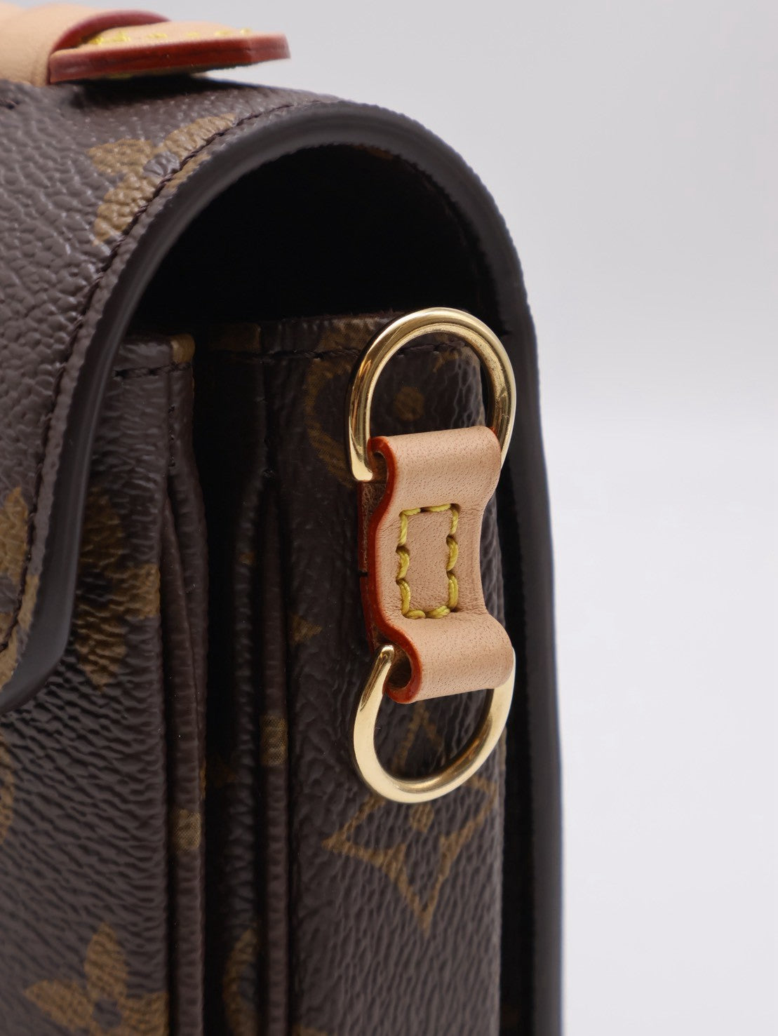 LOUIS VUITTON Pochette Metis East West郵差包