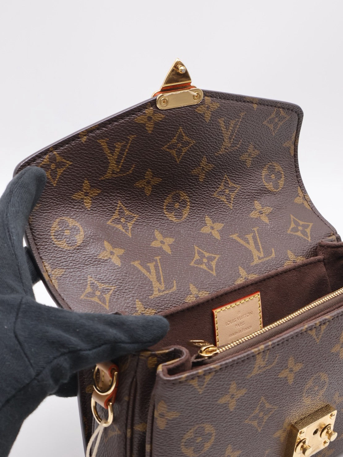 LOUIS VUITTON Pochette Metis East West郵差包