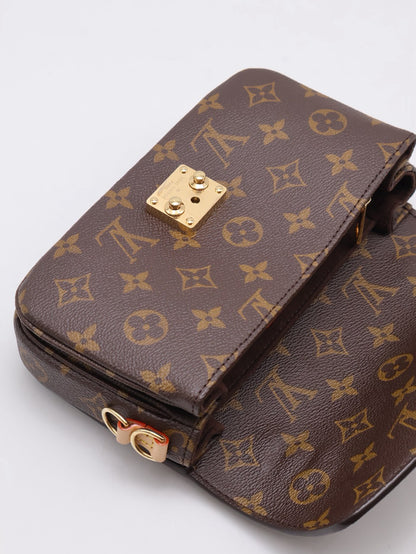 LOUIS VUITTON Pochette Metis East West郵差包