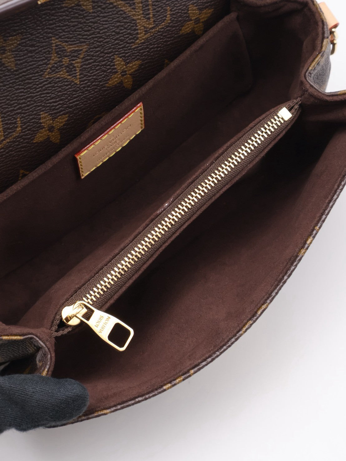 LOUIS VUITTON Pochette Metis East West郵差包