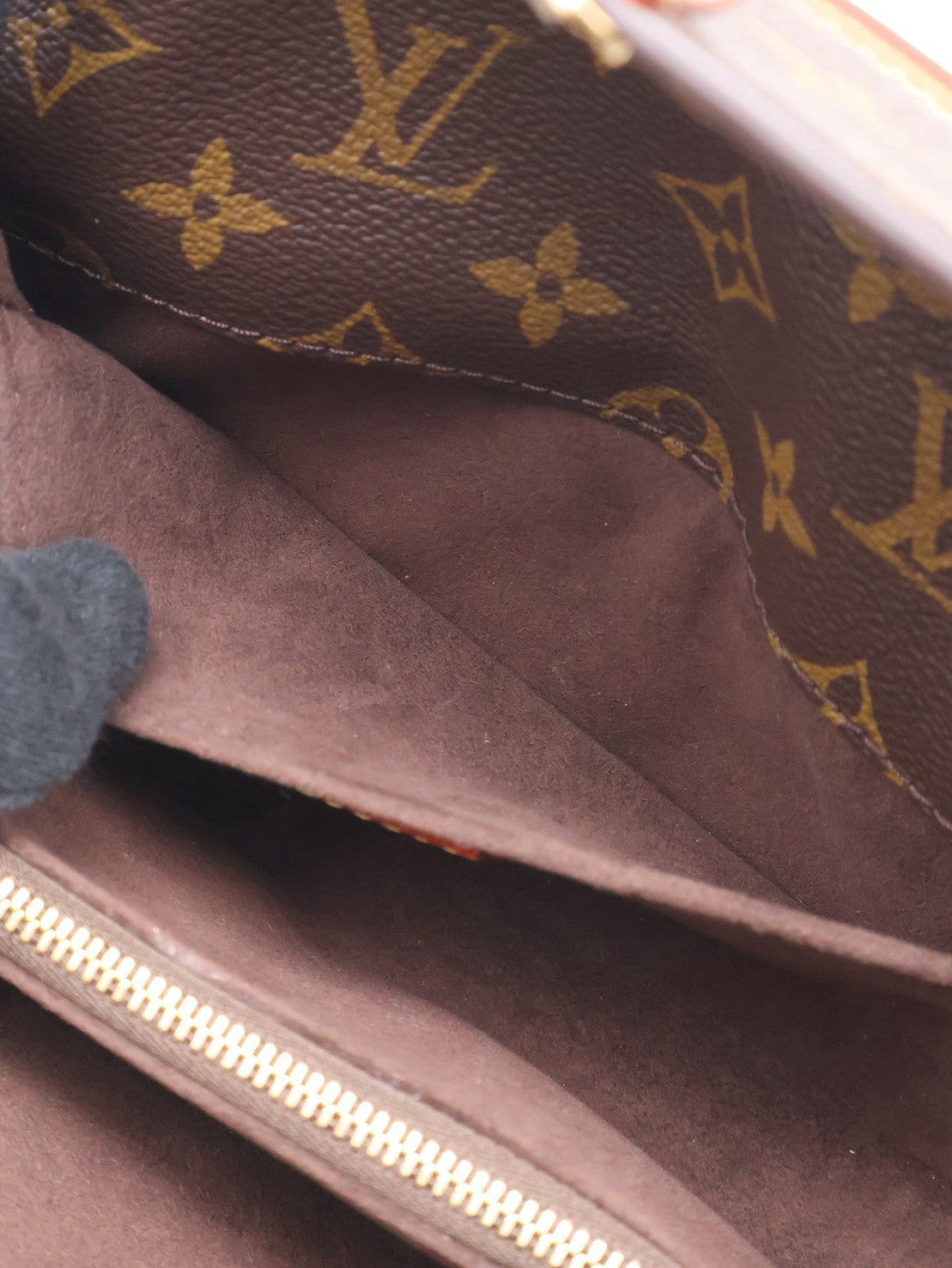 LOUIS VUITTON Pochette Metis East West郵差包