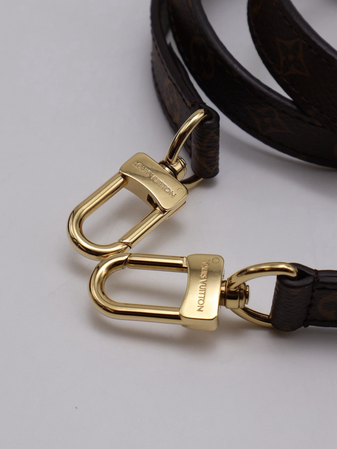 LOUIS VUITTON Pochette Metis East West郵差包