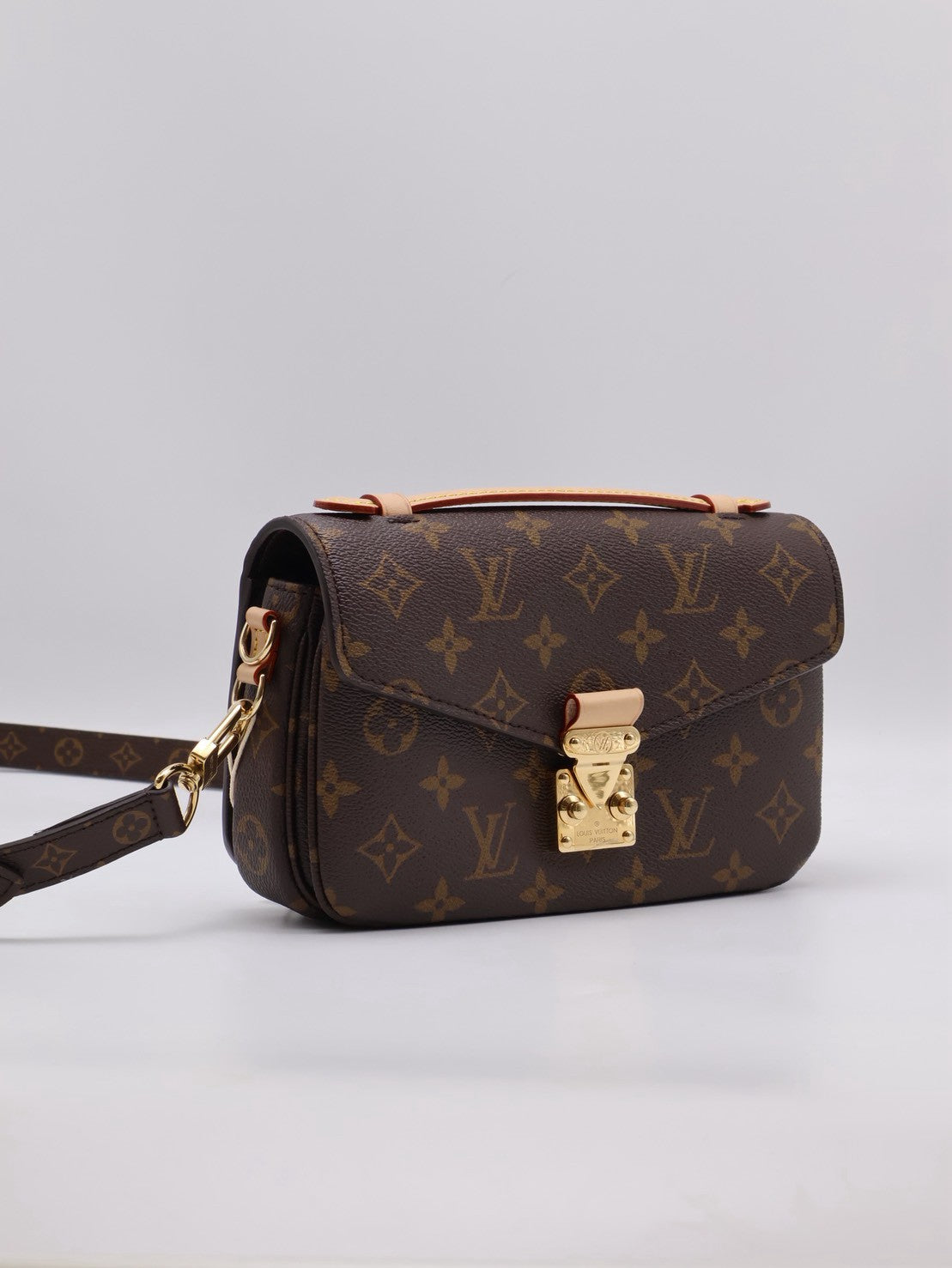 LOUIS VUITTON Pochette Metis East West郵差包