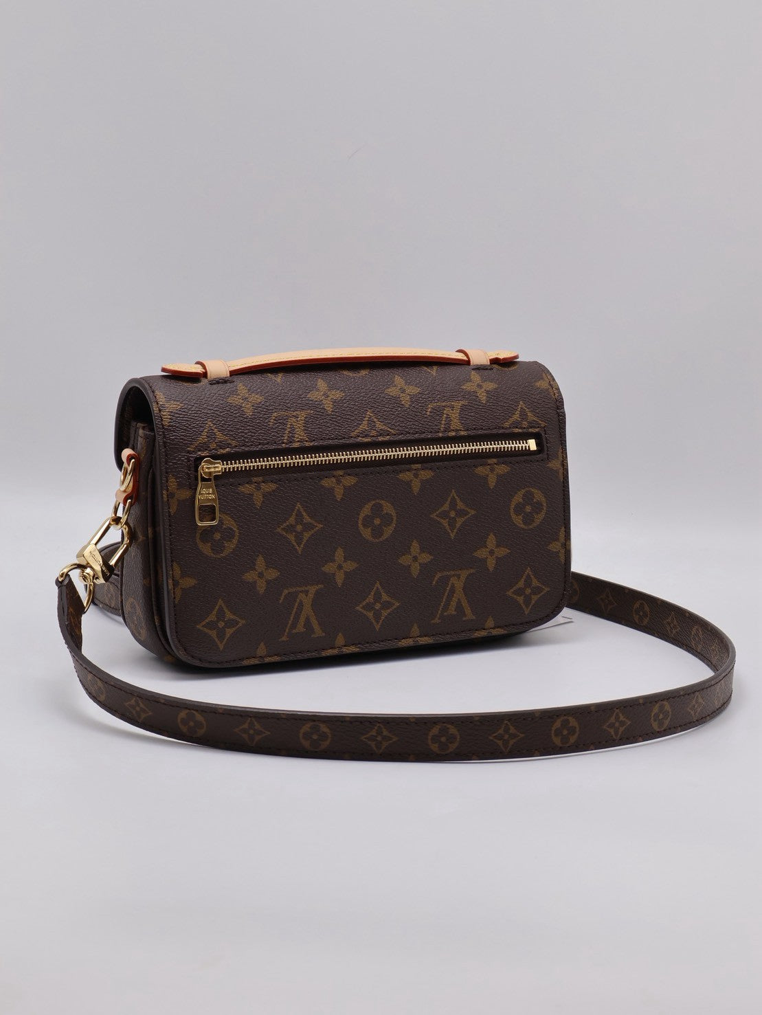 LOUIS VUITTON Pochette Metis East West郵差包