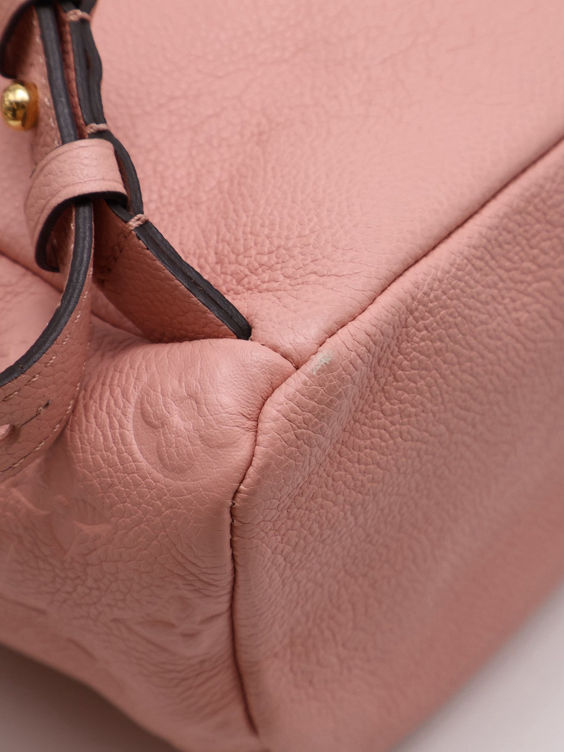 LOUIS VUITTON 壓紋牛皮後背包 - 粉