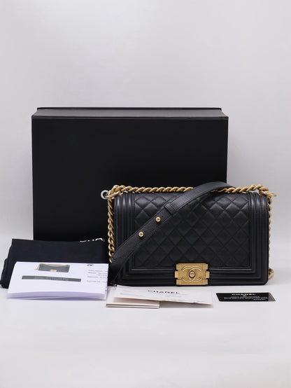 CHANEL Boy25 粒面牛皮口蓋包 - 黑金29開