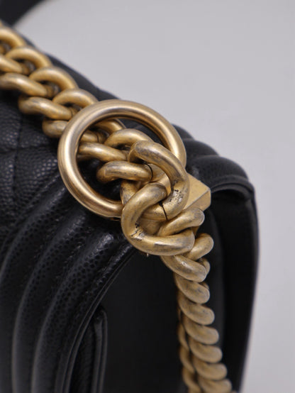 CHANEL Boy25 粒面牛皮口蓋包 - 黑金29開