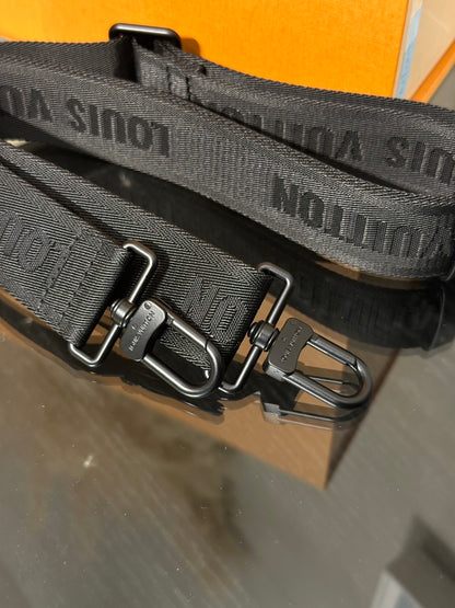 LOUIS VUITTON Kellpall 25 - 黑