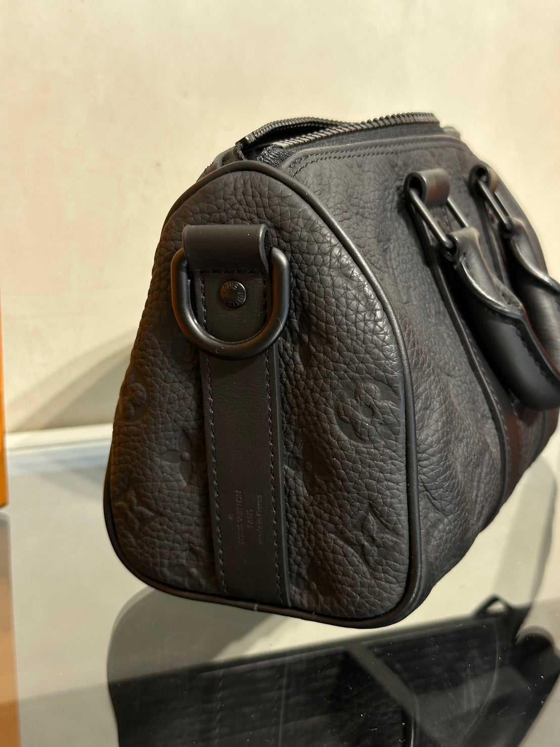 LOUIS VUITTON Kellpall 25 - 黑