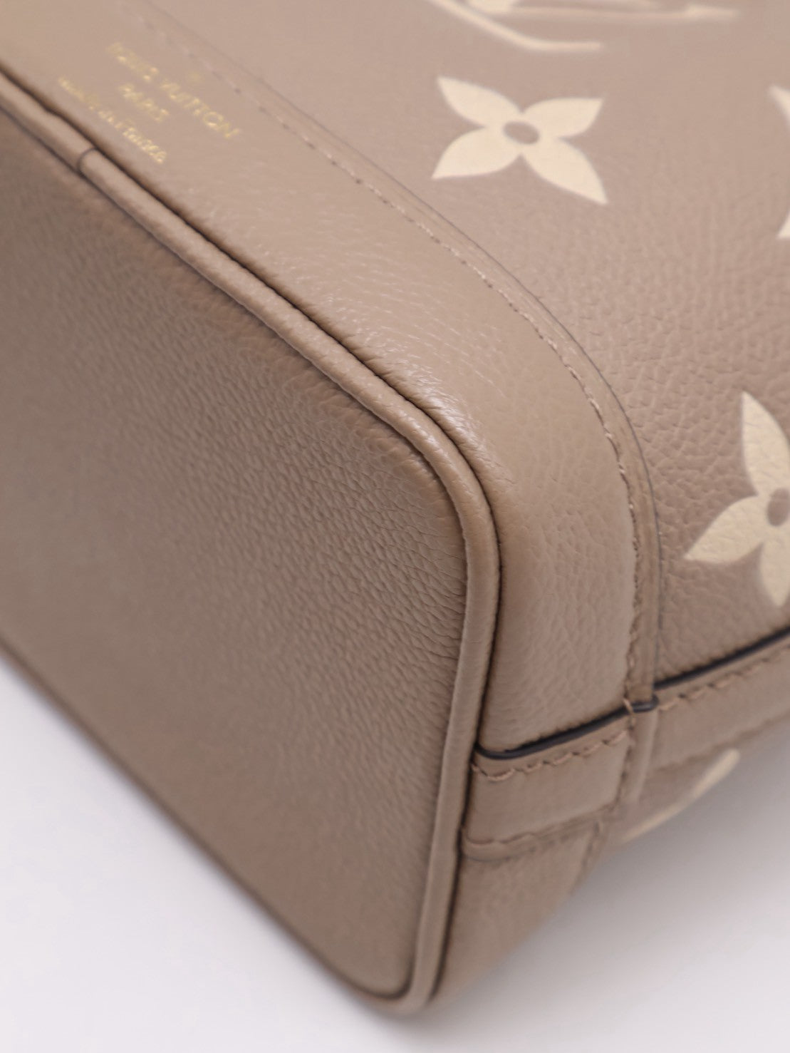 LOUIS VUITTON Nano Noe - 斑鳩灰