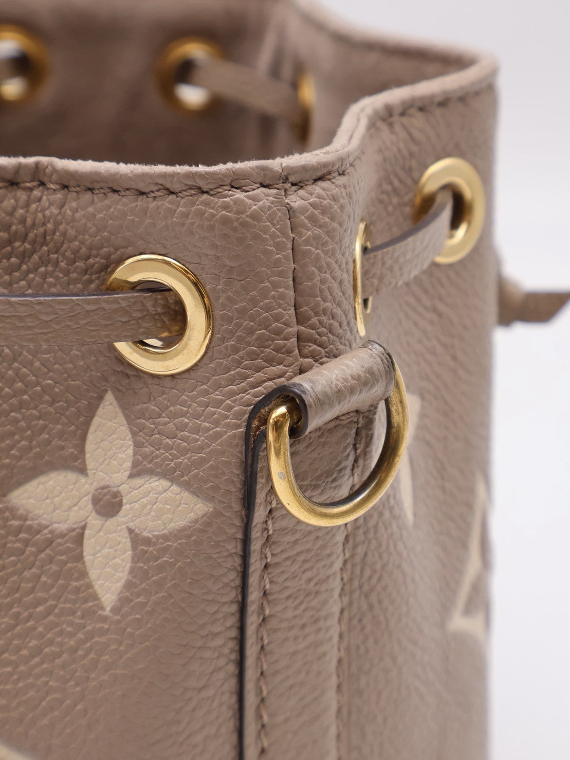 LOUIS VUITTON Nano Noe - 斑鳩灰