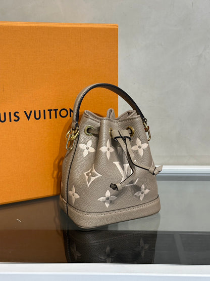 LOUIS VUITTON Nano Noe - 斑鳩灰