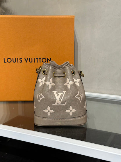 LOUIS VUITTON Nano Noe - 斑鳩灰