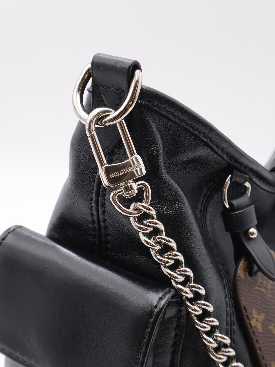 LOUIS VUITTON CarryAll Cargo Vibe - PM黑