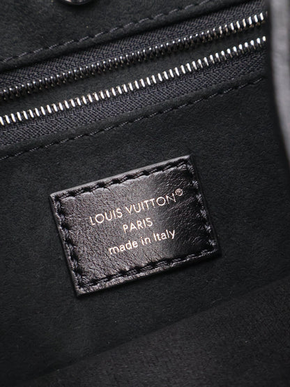 LOUIS VUITTON CarryAll Cargo Vibe - PM黑