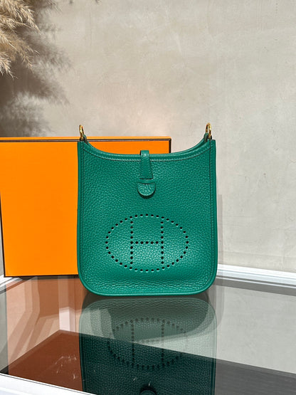 HERMES Mini Evelyne - Vert Vertigo U4 絲絨綠金 W