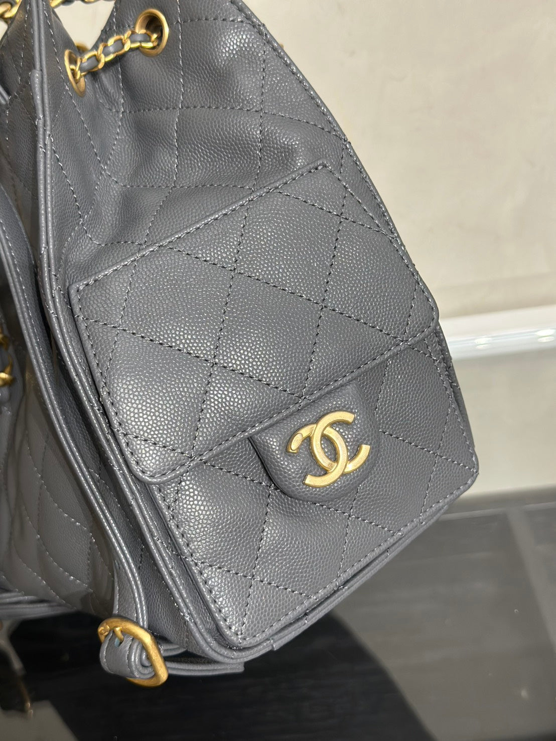 CHANEL 25B束口雙肩後背包 - 深灰金