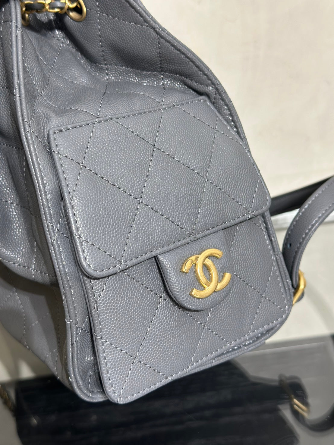 CHANEL 25B束口雙肩後背包 - 深灰金