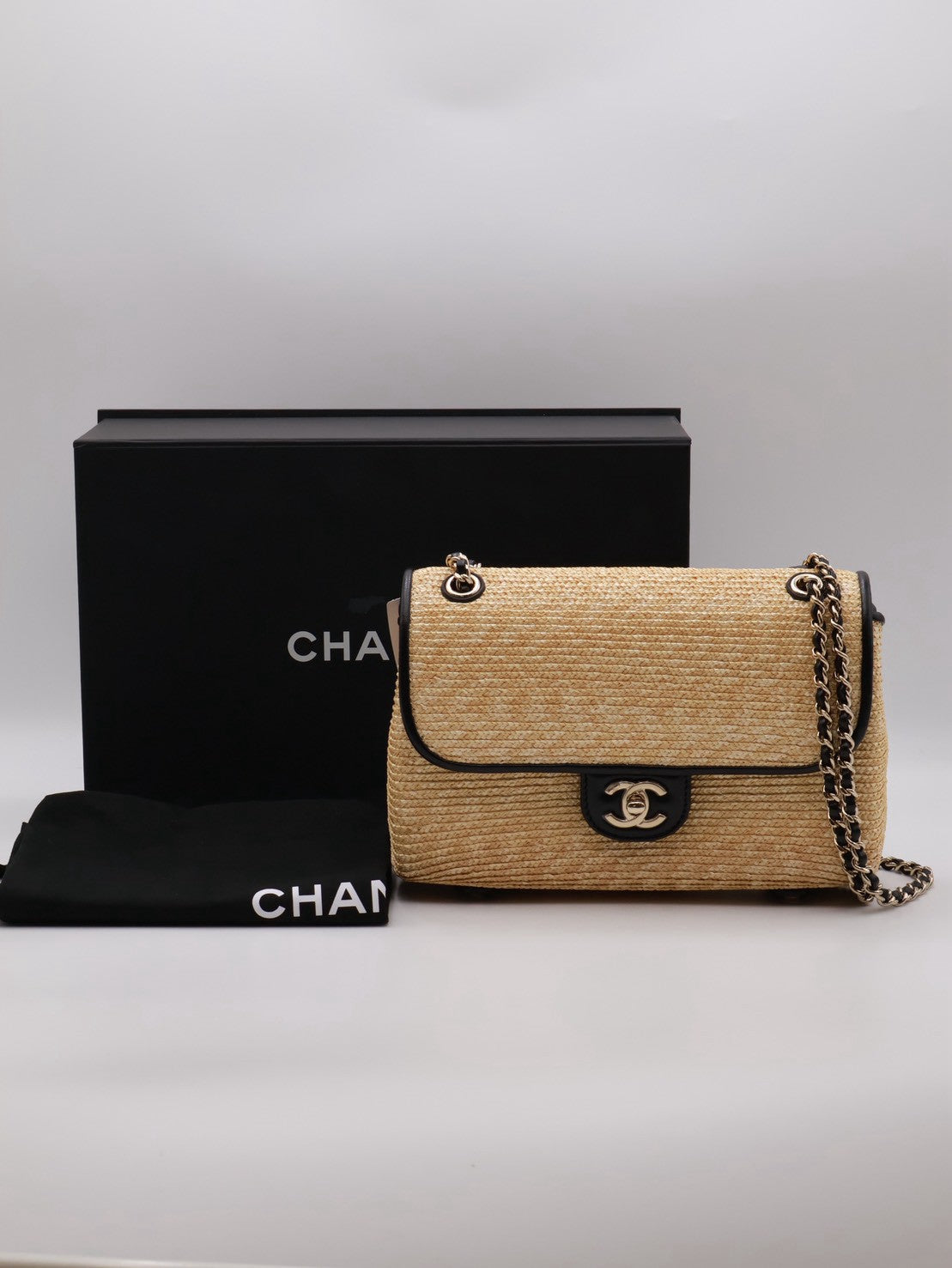 CHANEL 26C拉菲草編織口蓋包