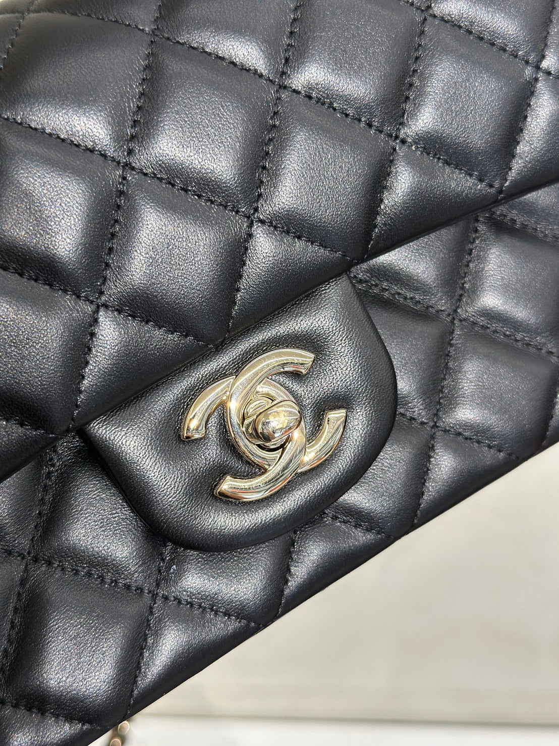 CHANEL 經典口蓋包Mini CF20 - 黑金