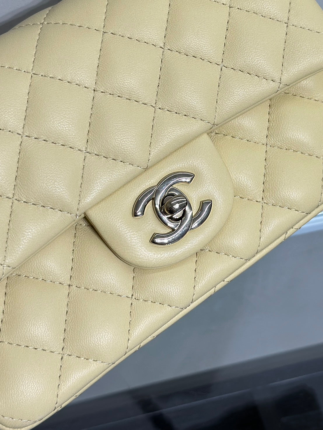 CHANEL 經典口蓋包Mini CF20 - 小雞黃金