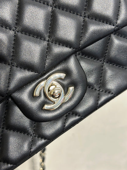 CHANEL 經典口蓋包方胖子 17 - 黑金