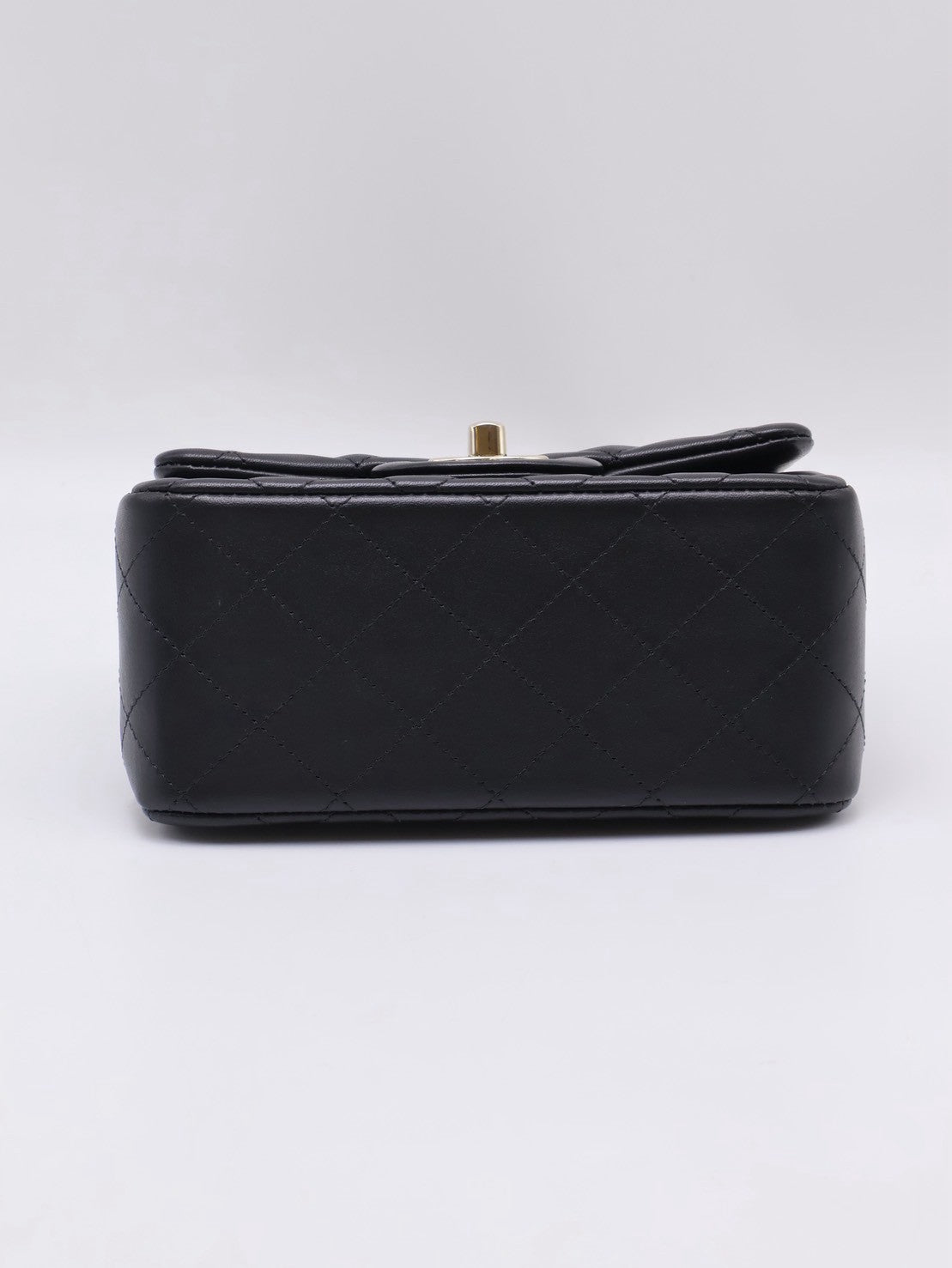 CHANEL 經典口蓋包方胖子 17 - 黑金
