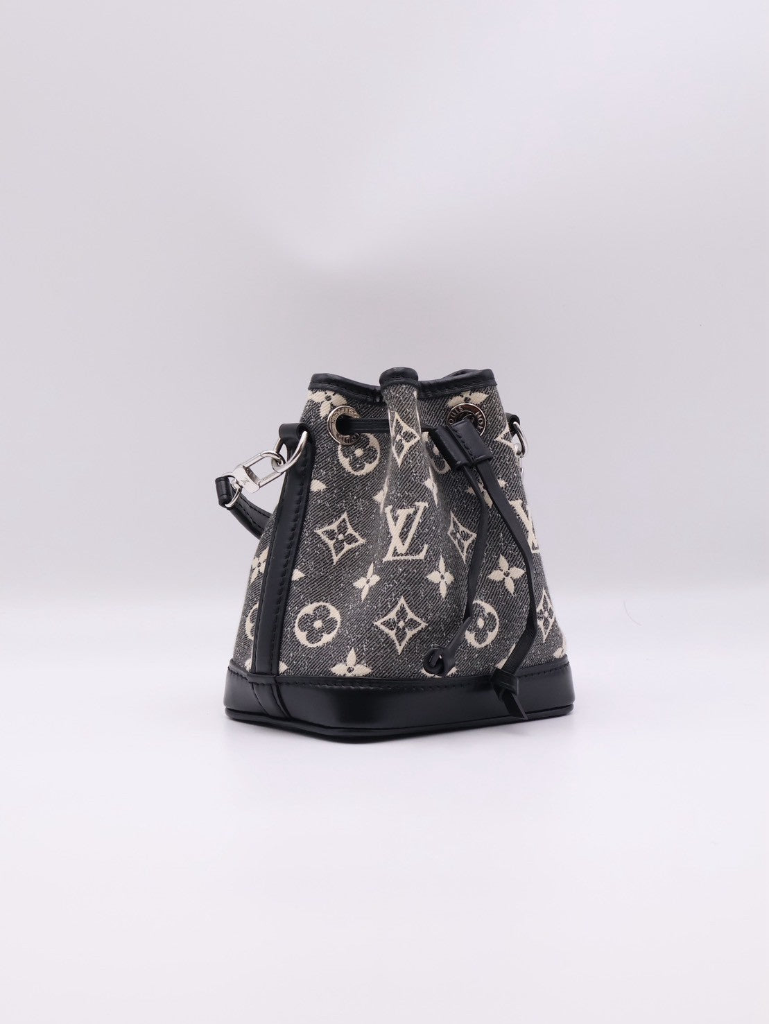 LOUIS VUITTON Nano Noe - 單寧刺繡