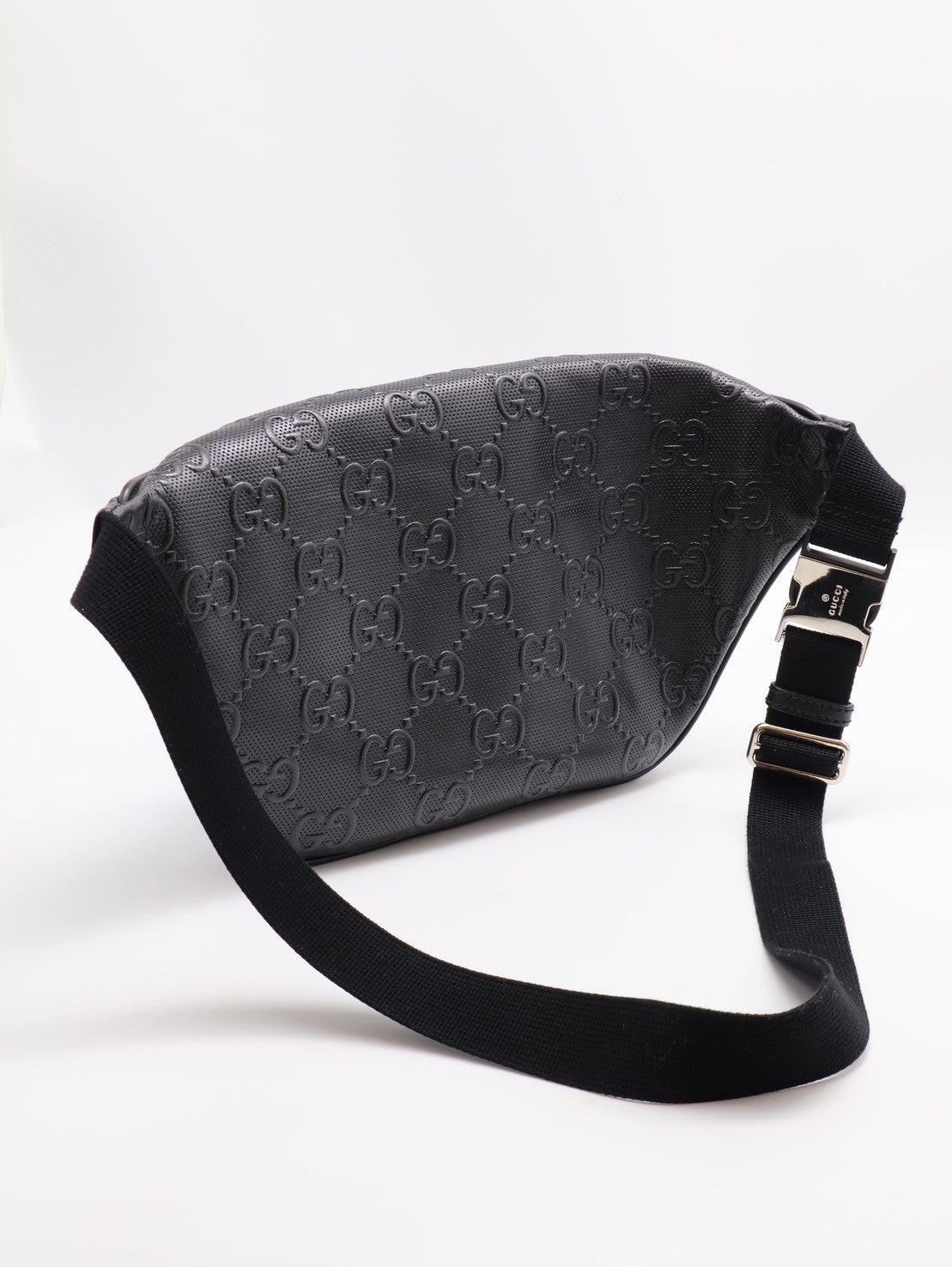 GUCCI 立體老花壓紋腰包 - all black