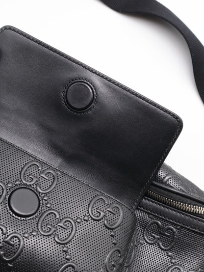 GUCCI 立體老花壓紋腰包 - all black