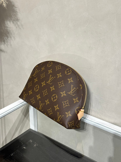 LOUIS VUITTON 經典老花化妝包