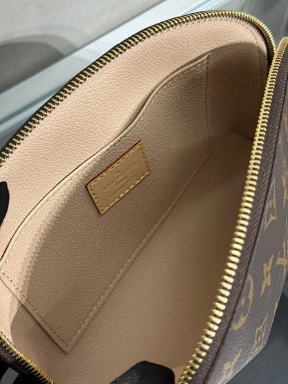 LOUIS VUITTON 經典老花化妝包